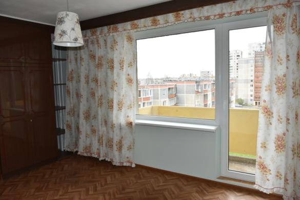 Nuomojamas tvarkingas 3 k. butas Dainių raj.-4