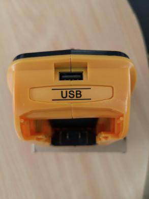 Akumuliatoriaus adapteris skirtas Dewalt įrankiams-3