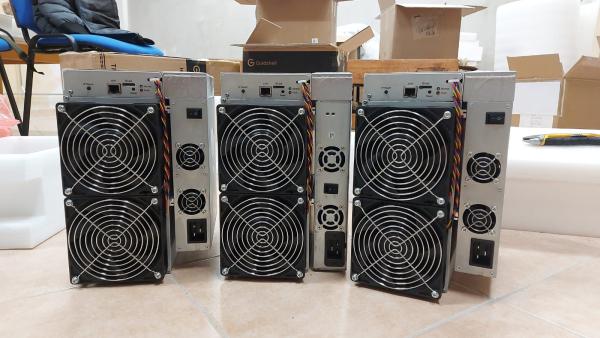 mastelio keitimo sprendimai, GPU įrenginiai, Bitmain, Antminer, iPollo, Bobcat, iPollo, AnexMiner, Canaan, Whatsminner-3