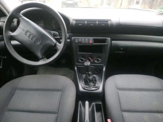 Audi A4-3