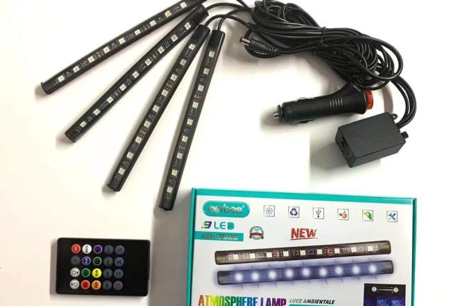 Automobilio salono apšvietimas 4 juotos LED AB-Q529-0