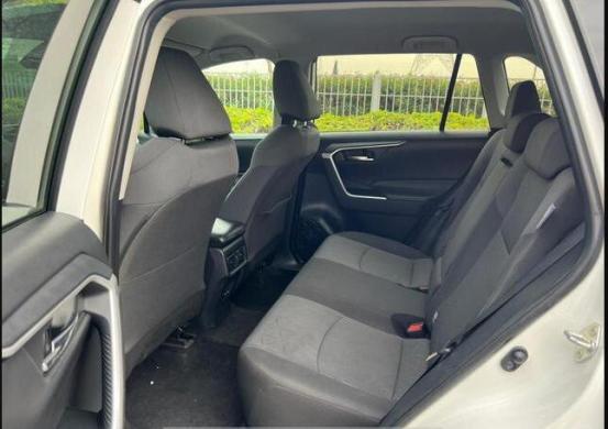 2021 Toyota RAV4 4WD XLE gulf model-2