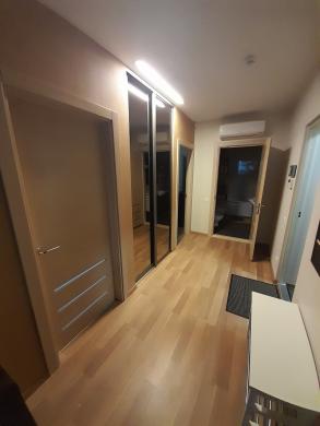 Nuomojamas 74 kv.m. 3 kambarių apartamentai Klaipėdos miesto centre Šaulių g, šalia Lietuvininkų aikštė-2