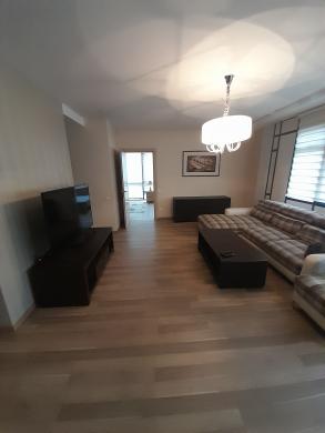 Nuomojamas 82,33 kv.m. 3 kambarių apartamentai Klaipėdos miesto centre-2