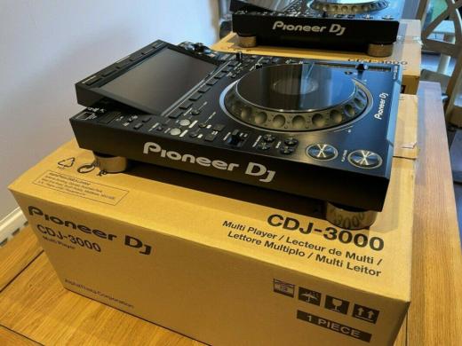 Pioneer CDJ-3000 Multi-Player / Pioneer DJM-A9 DJ Mixer / Pioneer DJM-V10-LF Mixer / Pioneer DJM-S11 / Pioneer CDJ-2000NXS2 / Pioneer DJM-900NXS2 / Pioneer XDJ-XZ DJ System / Pioneer XDJ-RX3 DJ System / Pioneer OPUS-QUAD / Pioneer DDJ-FLX10 DJ Controller-1