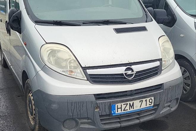 OPEL VIVARO-0