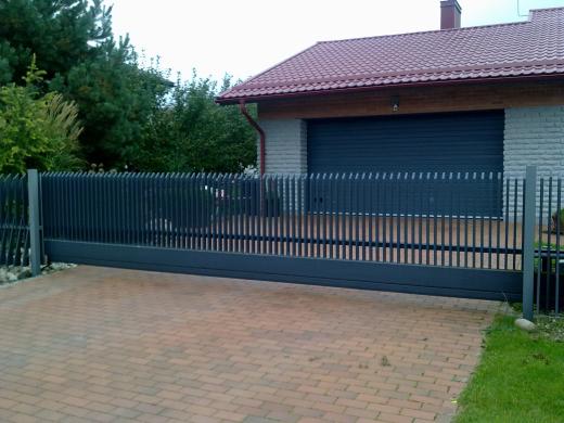 Pakeliami segmentiniai garažo vartai iš gamintojo-4