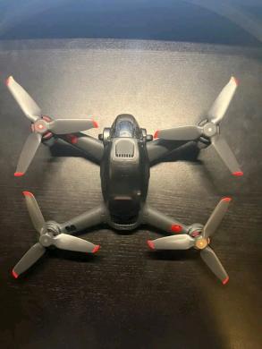 dji fpv dronas-4