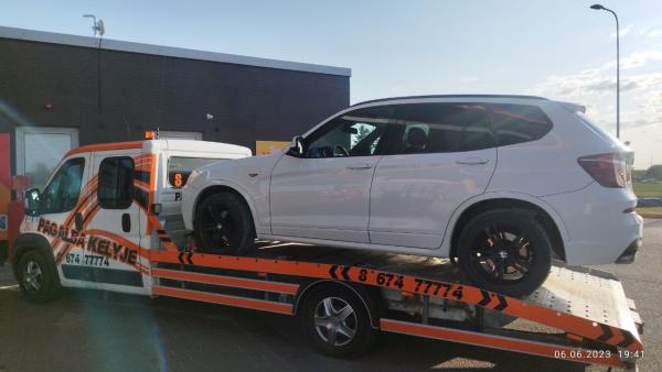 Traliuko paslaugos – Palanga – Klaipėda – visa Lietuva Tralo paslaugos, automobilių transportavimas, techninė pagalba kelyje visą parą – 24/7.-1