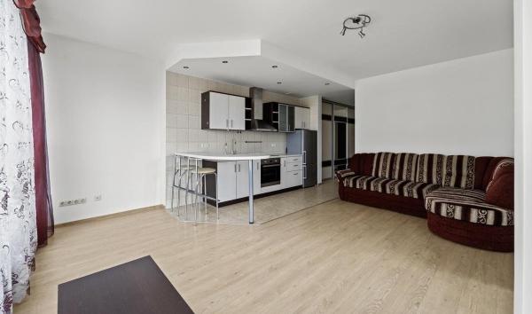 Parduodami du 2 kambarių butai Panevėžio g. 25b Klaipėda 49 kv.m.-3