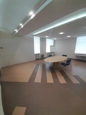Klaipėdos centre Naujoji Uosto g, išnuomojamos 100 kv.m. ir 133 kv.m. ploto patalpos 1 aukšte-1