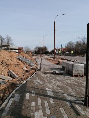 MB Briker  .Trinkelių Klojimas Kelių tiesimas, Aikštelių įrengimas.-2