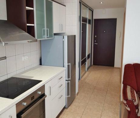 Parduodami du 2 kambarių butai Panevėžio g. 25b Klaipėda 49 kv.m.-4