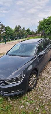 VOLKSWAGEN PASSAT-1