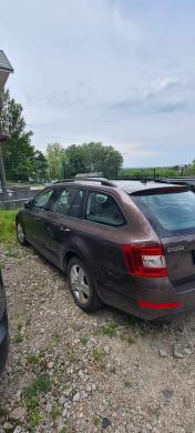 RUDA ŠKODA OKTAVIA-1