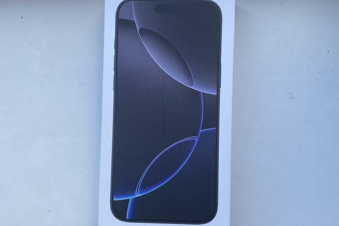 iPhone 16 pro max Black Titanium,1tb-0