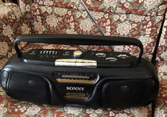 Magnetola ''SONY'' t.062966399-1