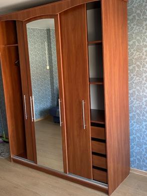 Pigiai išlaikoma renovuotame name suremontuota 1kambario buta su baldais, buitine technika-4