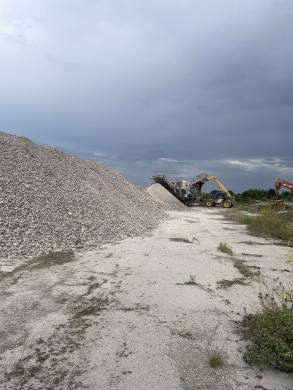 Akmenų/betono  malinas , pastatų griovimas-6