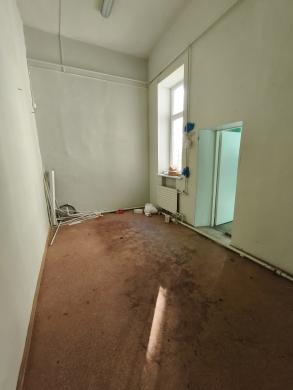 Išnuomojamos sandėliavimo, gamybinės, dirbtuvės Giruliuose Vasarotojų g. Klaipėdoje-3