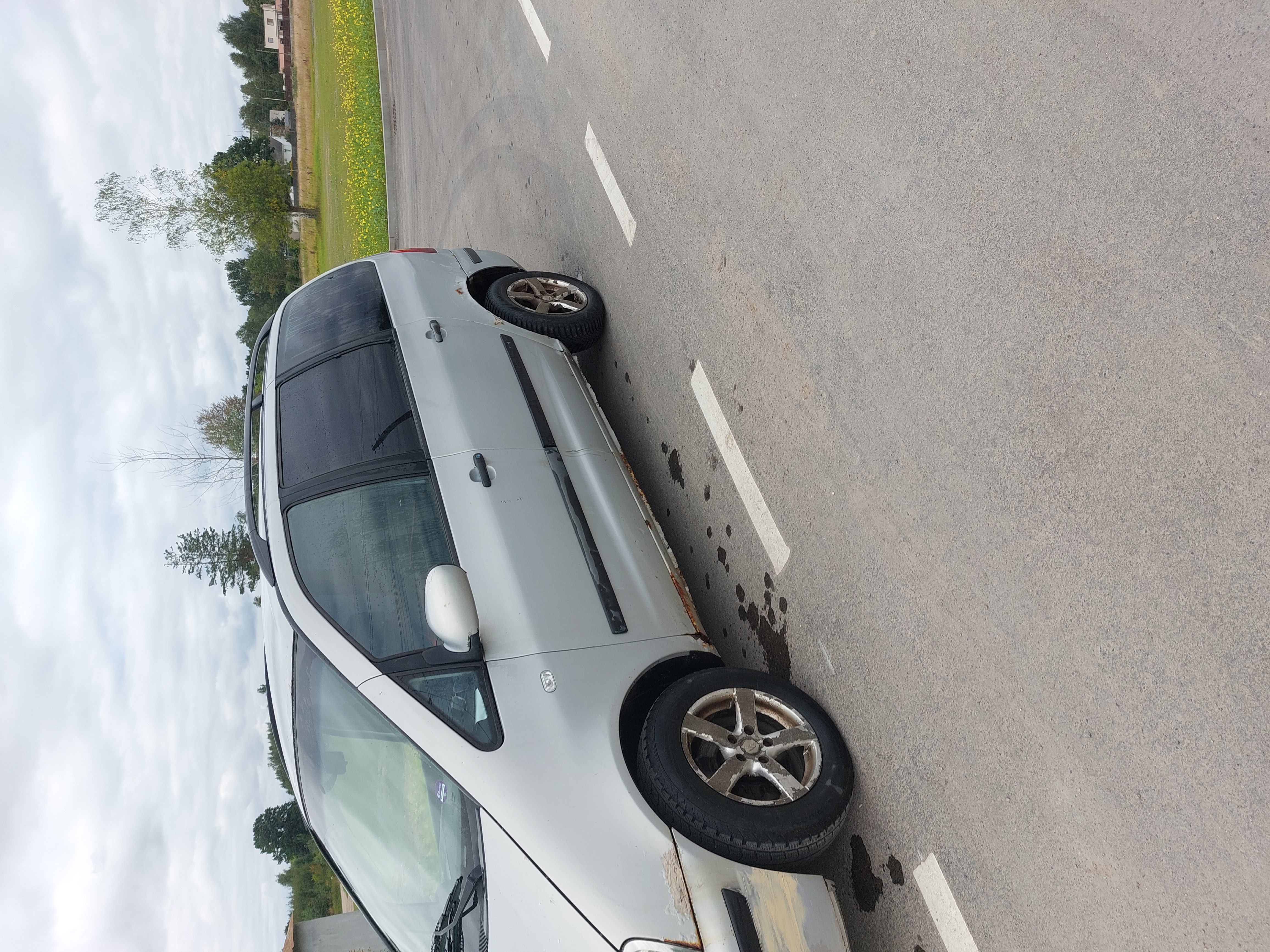 Parduodu Ford-galaxy 2000m.-0