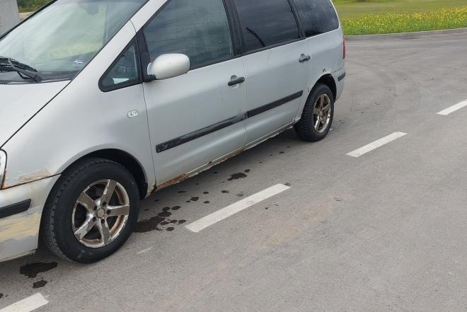 Parduodu Ford-galaxy 2000m.-0