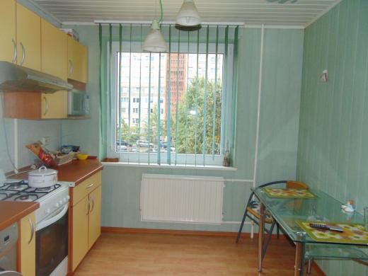 Išnuomojamas tvarkingas ir jaukus 1 kambario butas (3a/5) Dainų raj., Dainų g. Šiauliuose.-3
