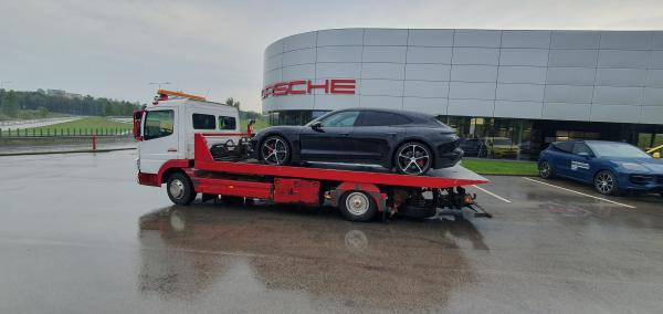 #Tralas Vilniuje #Techninė pagalba   #Pagalba kelyje  #Traliukas  #Evakuatorius  #tel.nr061313884  Pervežame automobilius,mikroautobusus,džipus,  bobcatus ir visą kitą kas telpa į 7m.×2,5m.  iki 4,5 t.  Sąskaitos faktūros  Protingos kainos  #+37061313884-1