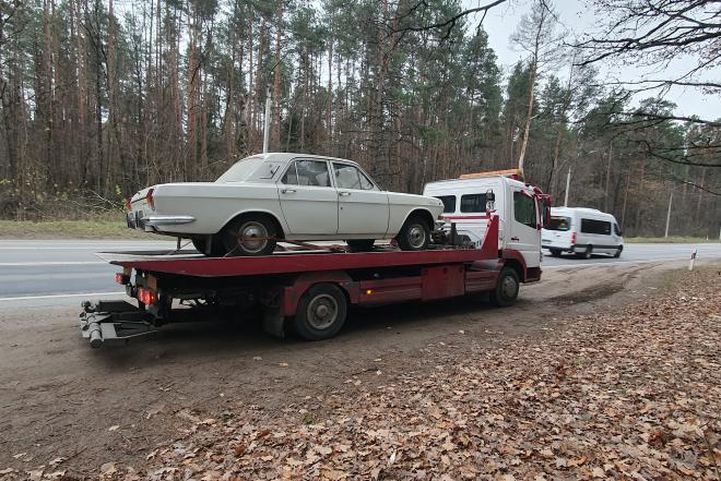 #Tralas Vilniuje #Techninė pagalba   #Pagalba kelyje  #Traliukas  #Evakuatorius  #tel.nr061313884  Pervežame automobilius,mikroautobusus,džipus,  bobcatus ir visą kitą kas telpa į 7m.×2,5m.  iki 4,5 t.  Sąskaitos faktūros  Protingos kainos  #+37061313884-0