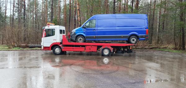 #Tralas Vilniuje  #Techninė pagalba  #Pagalba kelyje #Traliukas #Evakuatorius  861313884  Pervežame automobilius,mikroautobusus,džipus, bobcatus ir visą kitą kas telpa į 7m.×2,5m. iki 4,5 t. Sąskaitos faktūros Protingos kainos 861313884-7