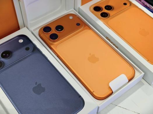 Apple iPhone 17 Pro Max, iPhone 17 Pro, iPhone 17 , iPhone Air , iPhone 16 Pro Max, iPhone 16 Pro, Samsung Galaxy S25 Ultra ,  Samsung Z Fold7-5