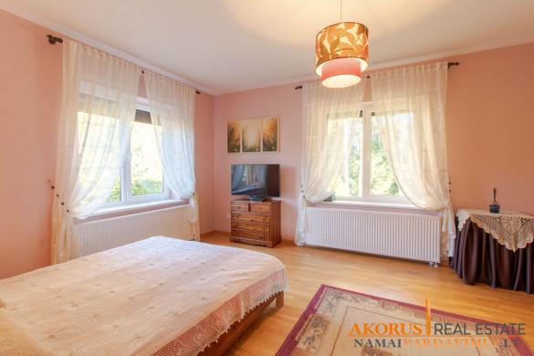 Namas akligatvyje, prie miško-5