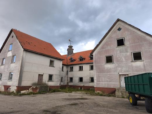 Parduodamas Pastatas Kretingos raj. Kurmaičių k. Mokyklos g.  Bendras plotas 1884,73 kv.m. Sklypas 41,84 arai-6