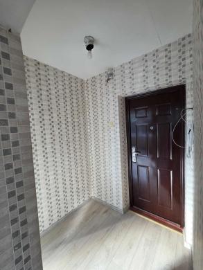 Parduodamas 25,7 kv.m. 1 kambario butas Debreceno g. 8-7