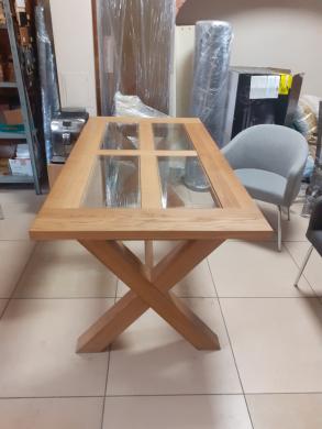 Parduodamas ąžuolinis stalas-1