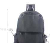 Kuprinė vid. dydžio, juoda-0