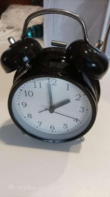 Laikrodis-žadintuvas-1