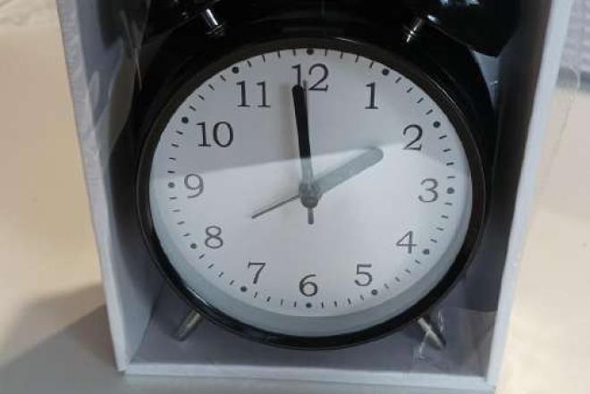 Laikrodis-žadintuvas-0