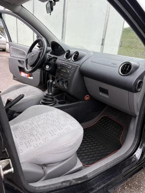 Parduodu Ford Fiesta-5