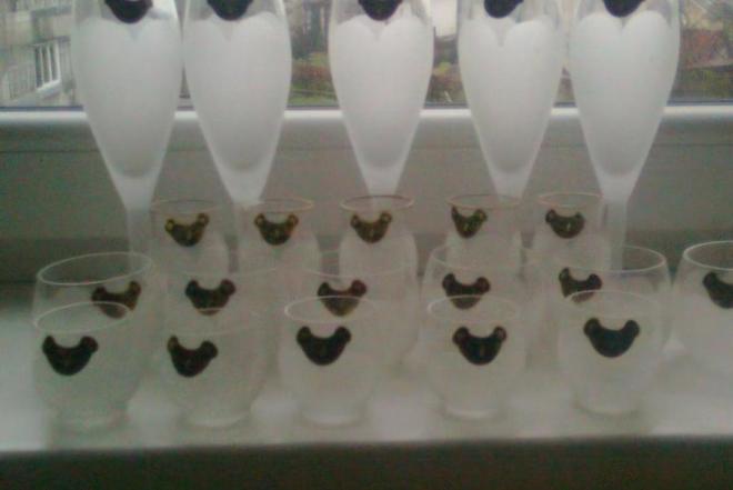 Rūgštinto stiklo grąžus servisas taurės-0