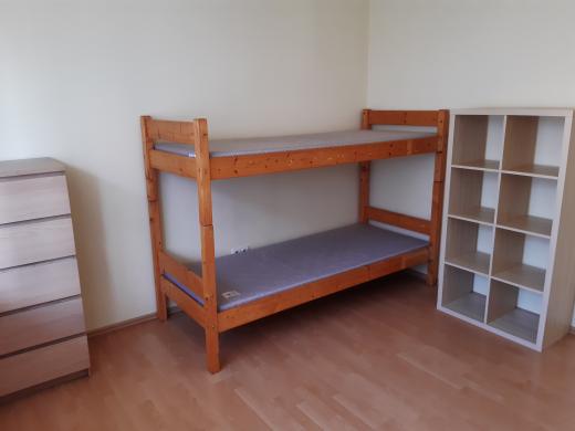 IŠNUOMOJAMAS 4 KAMBARIŲ IŠNUO9MOJAMAS BUTAS NAUJAME NAME (4-5 žmonėms) VILNIUJE ŽIRMŪNUOSE TUSKULĖNŲ G.-7