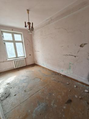 Parduodami du butai vienas šalia kito kurių bendras plotas 81,06 kv.m. Bokštų g.-5