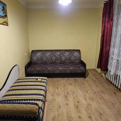 Isnuomojamas butas 2k netoli centro Siauliuose-0