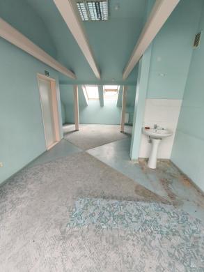 Išnuomojamos 85 kv.m. Patalpos miesto centre Vytauto g.-6