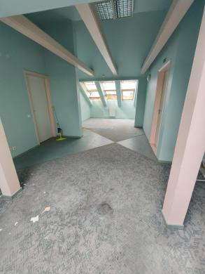 Išnuomojamos 85 kv.m. Patalpos miesto centre Vytauto g.-7