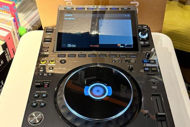 AlphaTheta CDJ-3000X, AlphaTheta Euphonia, Pioneer DJM-A9, Pioneer CDJ-3000,  Pioneer CDJ-2000NXS2, Pioneer DJM-900NXS2, Pioneer DJM-V10 , Pioneer DJ DJM-S11, AlphaTheta XDJ-AZ, AlphaTheta OMNIS-DUO, Pioneer OPUS-QUAD, Pioneer XDJ-RX3, Pioneer XDJ-XZ-0