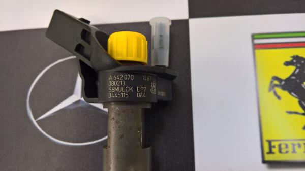 Kuro purkštukai Jeep-Commander. 0445115064-1