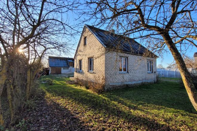 Erdvi sodyba šalia Radviliškio-0