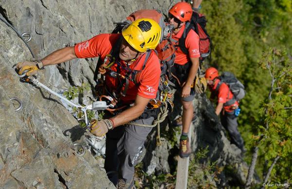 Via Ferrata įrangos nuoma - apraišai, savisaugos, šalmai www.turistinesprekes.lt-6
