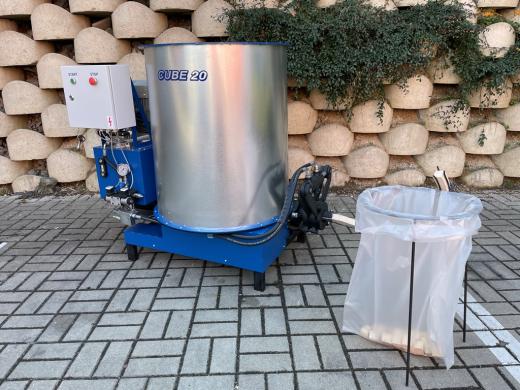 20-26-537/4 FALACH hidraulinis briketų presas (naujas)-2